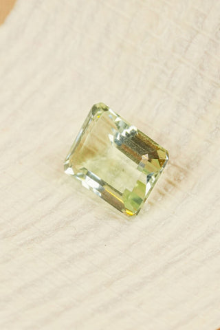 Light-Coded Green Amethyst - 6.37 Ct