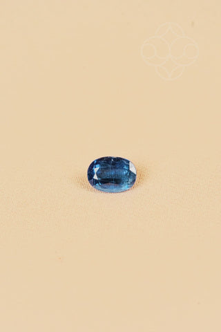 Light-Coded Kyanite - 7.68 Ct