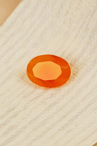 Light-Coded Carnelian - 5.88 Ct