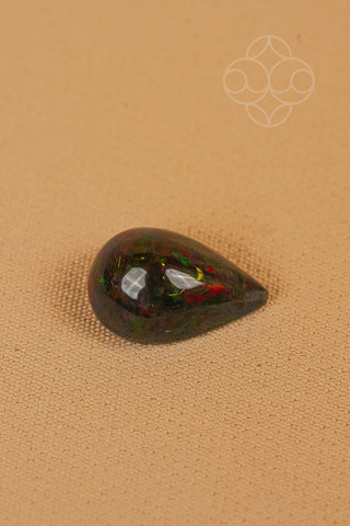 Light-Coded Black Opal - 5.15 Ct