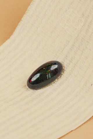 Light-Coded Black Opal - 4.44 Ct