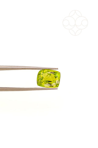 Light-Coded Peridot - 5.16 Ct