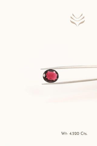 Light-Coded Garnet - 4.52 Ct