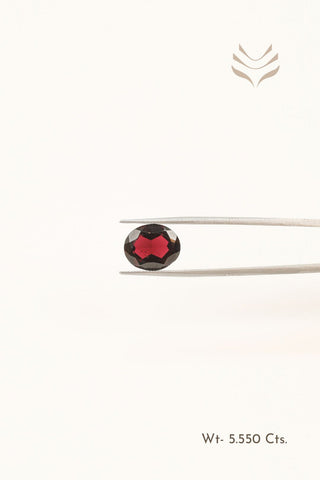 Light-Coded Garnet - 5.55 Ct