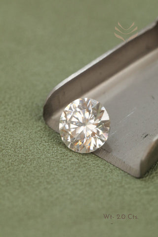 Light-Coded Moissanite - 2.0 Ct