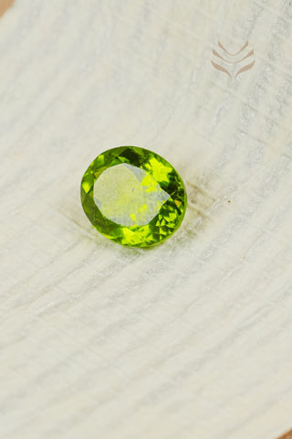 Light-Coded Peridot - 3.84 Ct