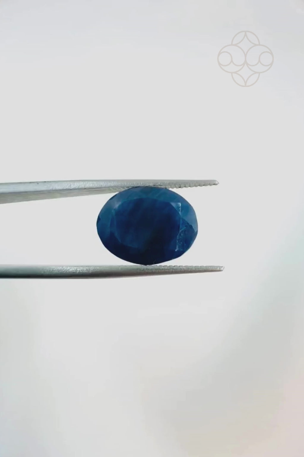 Light-Coded Blue Sapphire  (Madagascar) -  7.00 Ct